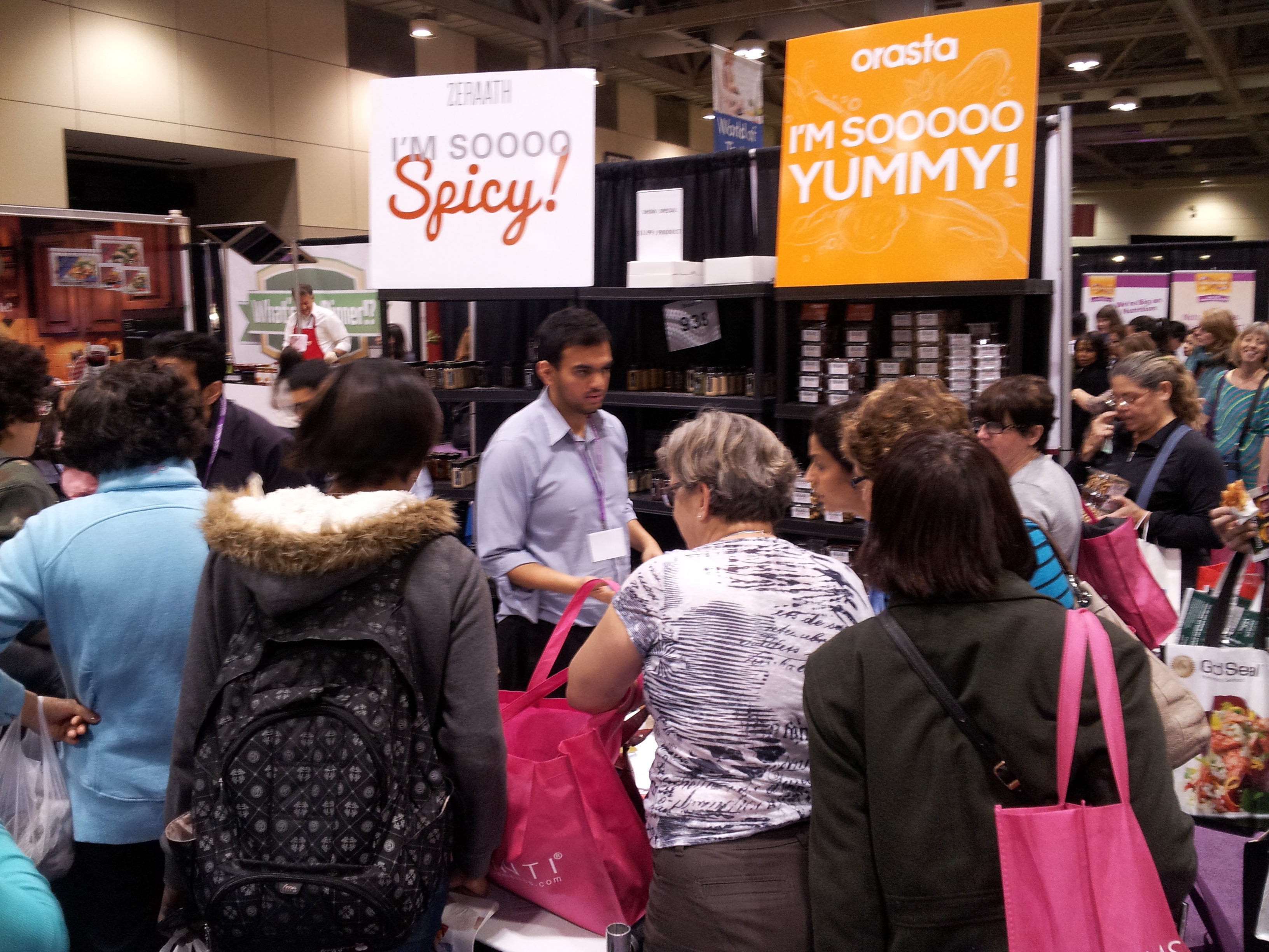 owalnuts.com met our loving customers at National Women Show in Toronto to sell RAW, ORGANIC, VEGAN, SUPERFOODS THAT ARE KETO FRIENDLY TOO...